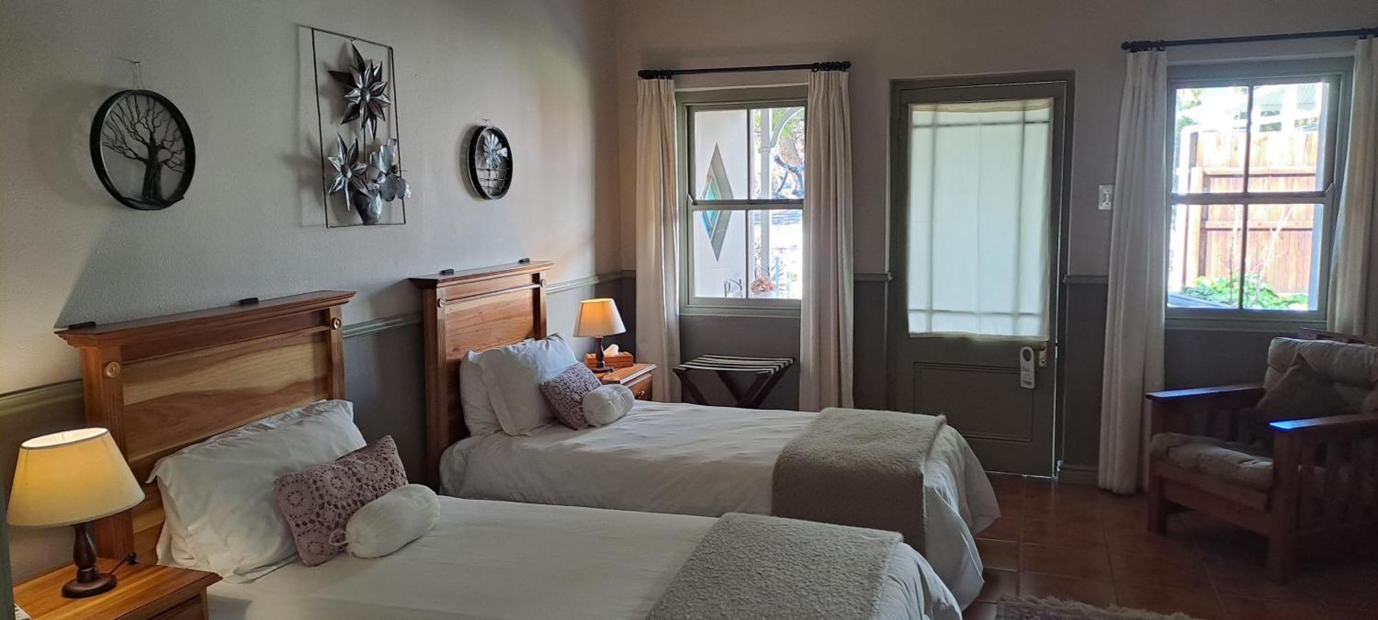Housemartin Lodge & Self Catering De Rust 외부 사진