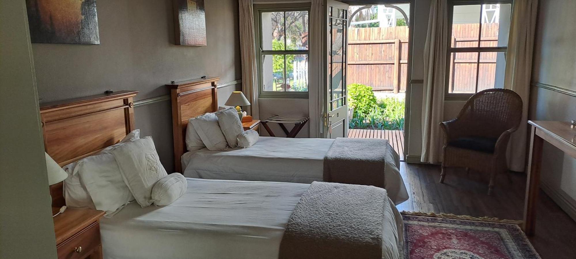Housemartin Lodge & Self Catering De Rust 외부 사진
