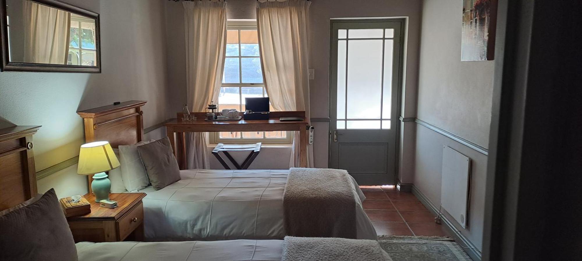 Housemartin Lodge & Self Catering De Rust 외부 사진