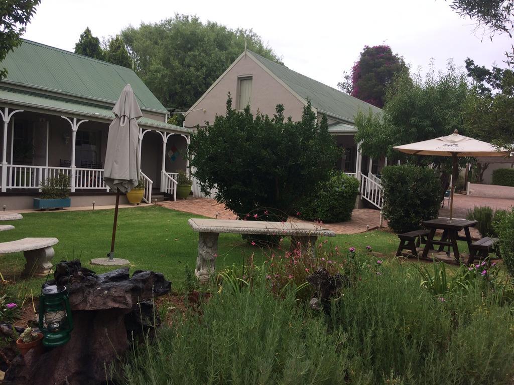 Housemartin Lodge & Self Catering De Rust 외부 사진