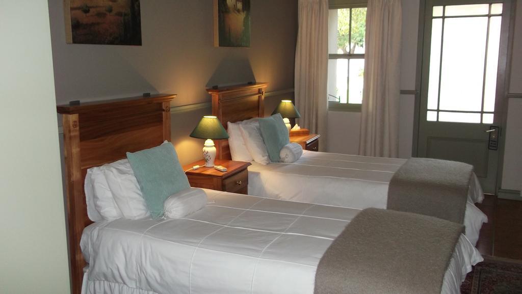 Housemartin Lodge & Self Catering De Rust 외부 사진